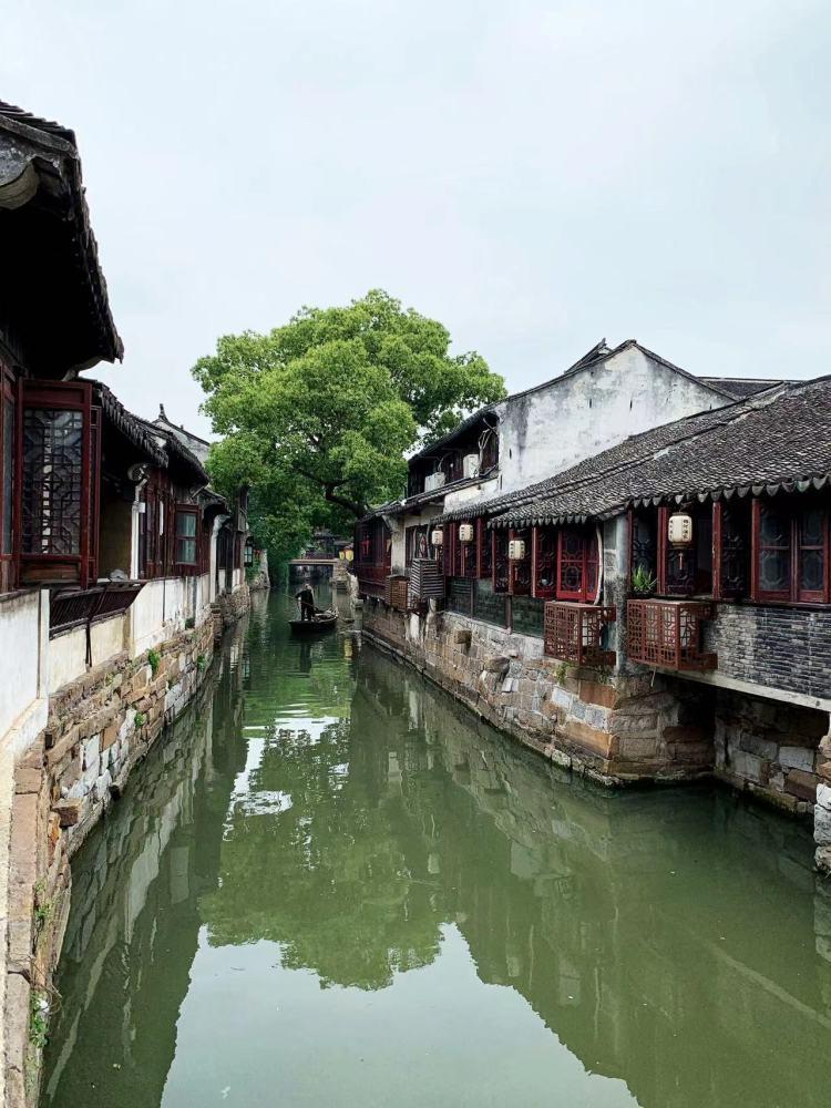 考北京服装研究生学院中国民族服饰图案对考生有过英语六级的要求吗？